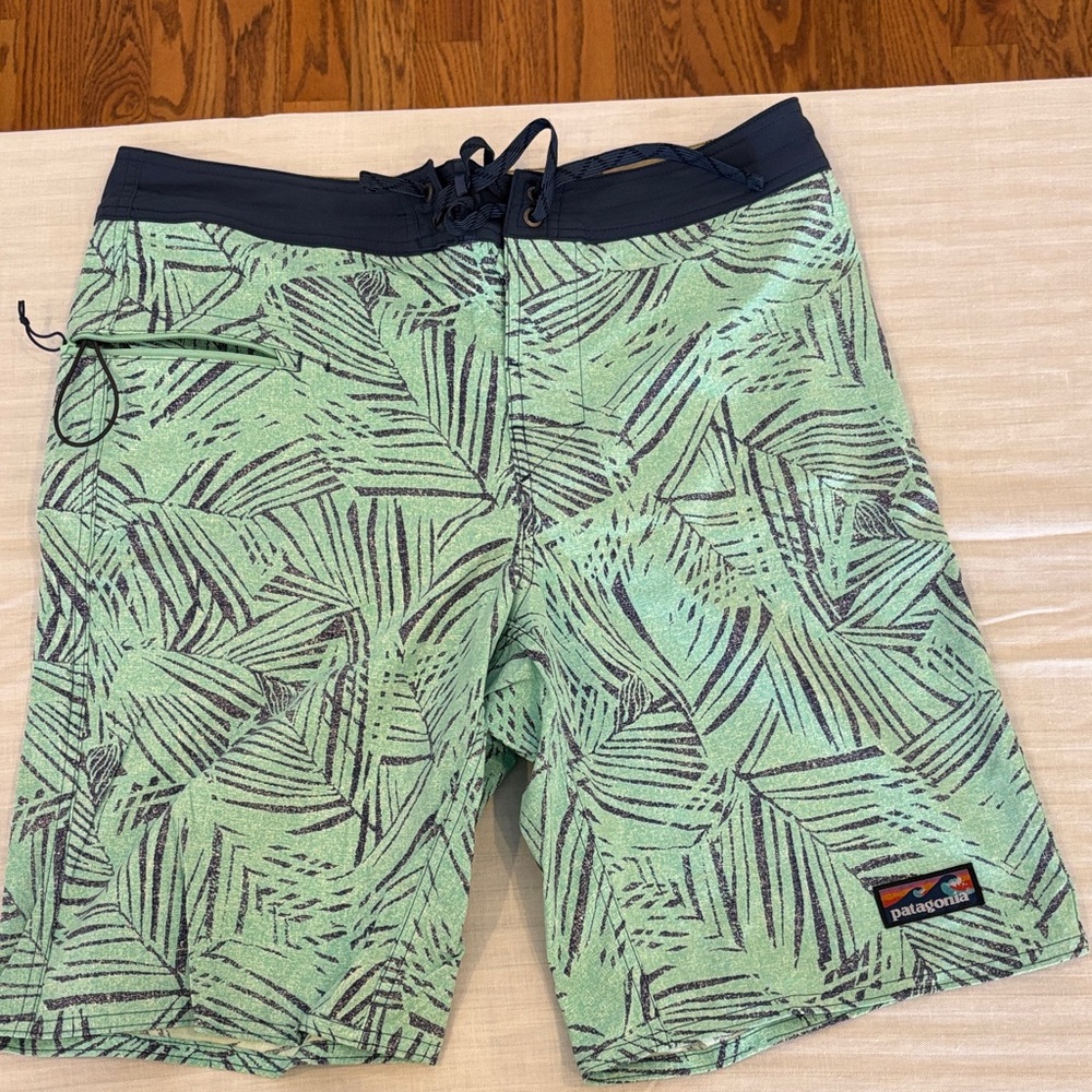 Patagonia 33” Blue and Green Tropical Board Shorts